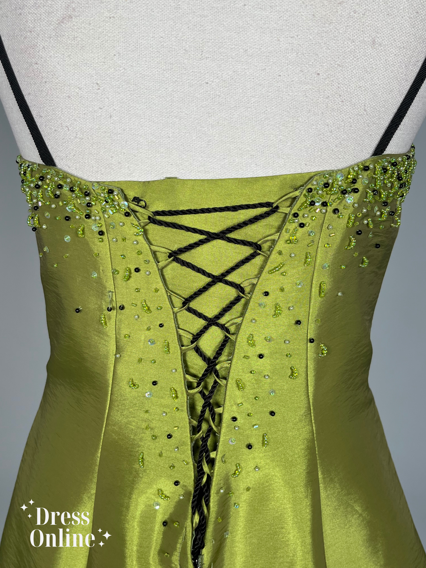 Olijfgroene Galajurk met Strass en Veterdetail Maat L - 247