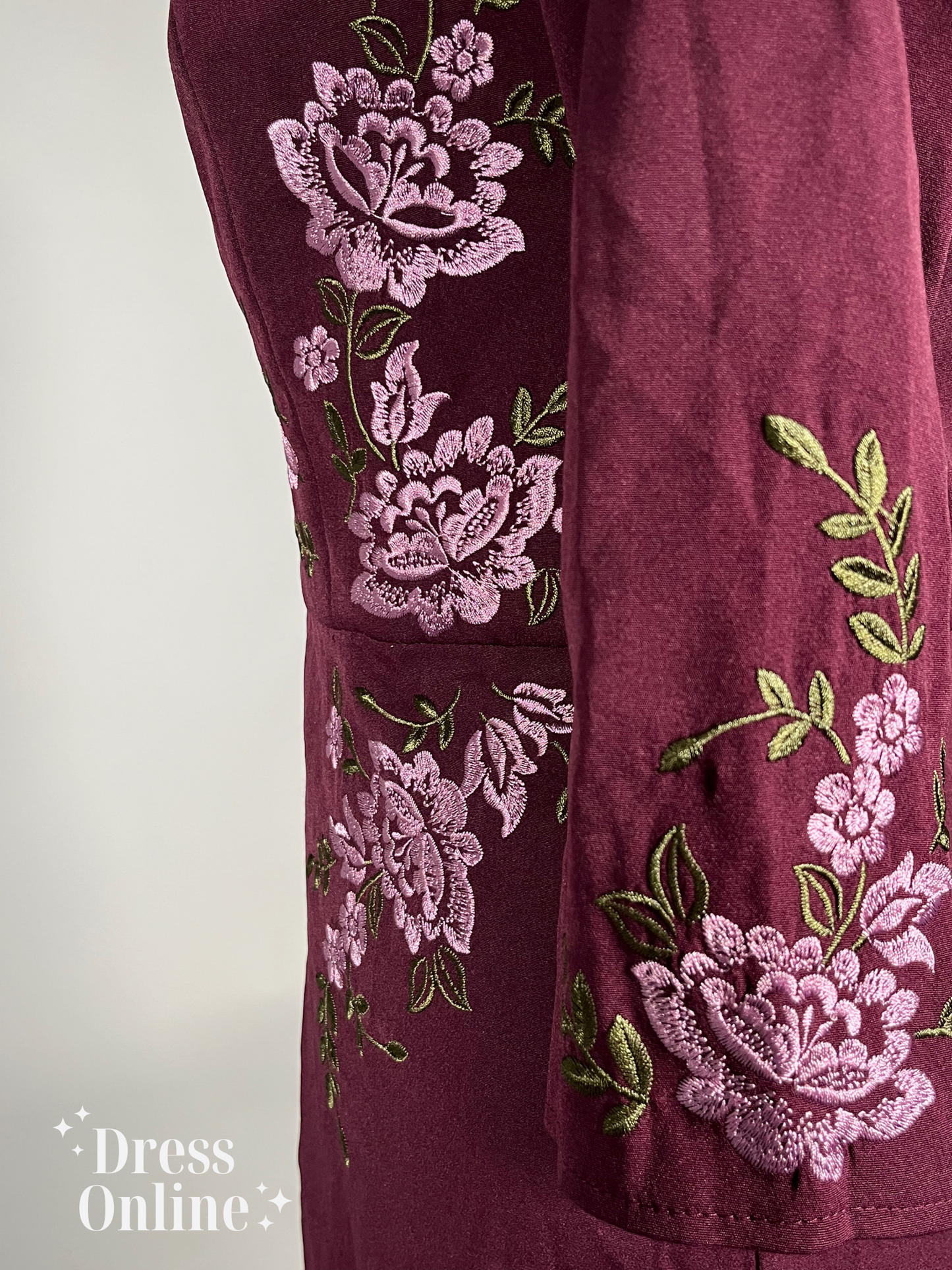 Stijlvolle Donkerpaarse Jurk met Geborduurde Bloemen - Maat S - 347