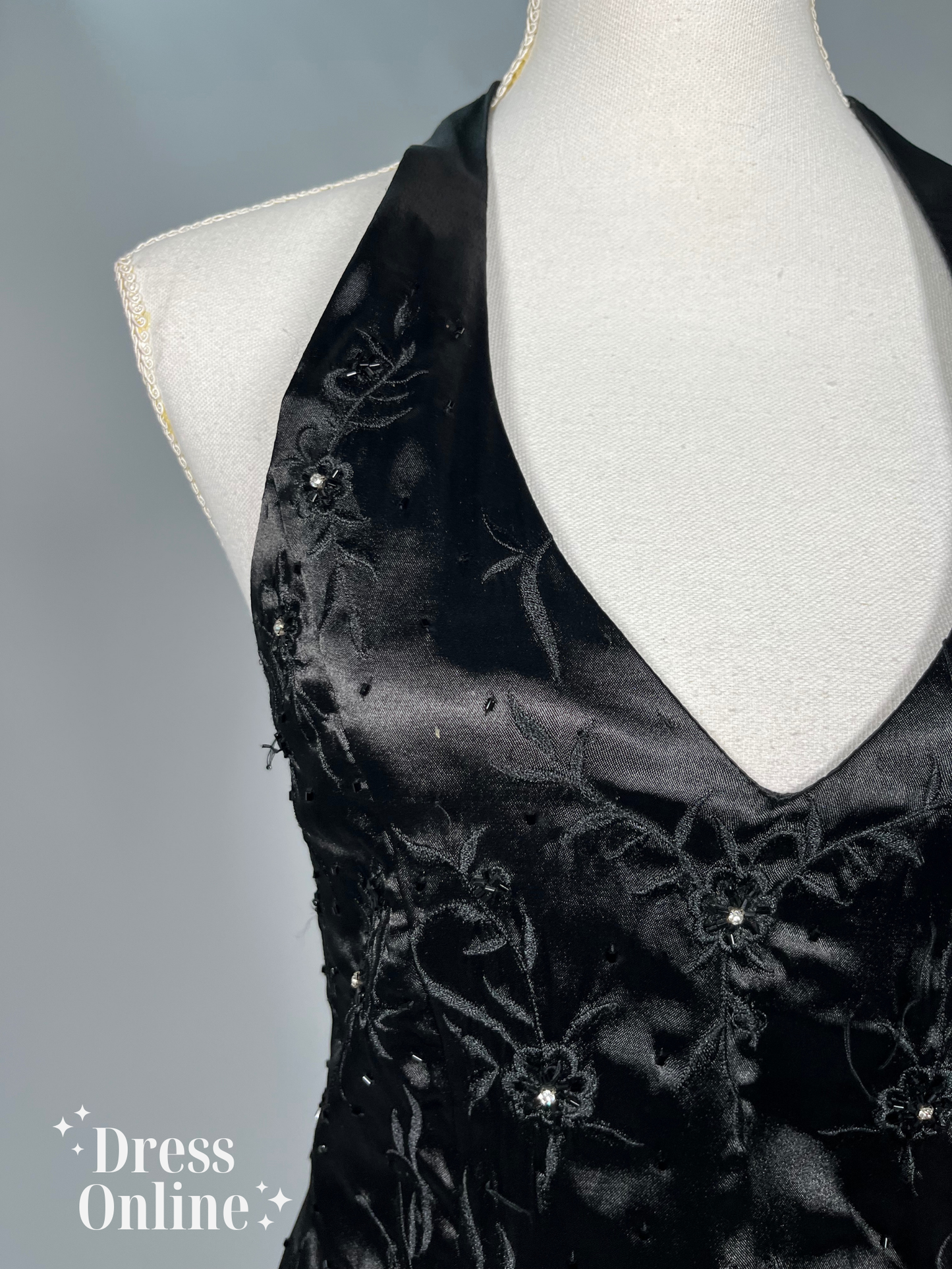Chique Zwart Halter Galajurk met Geborduurd Lijfje - Maat XS - 403