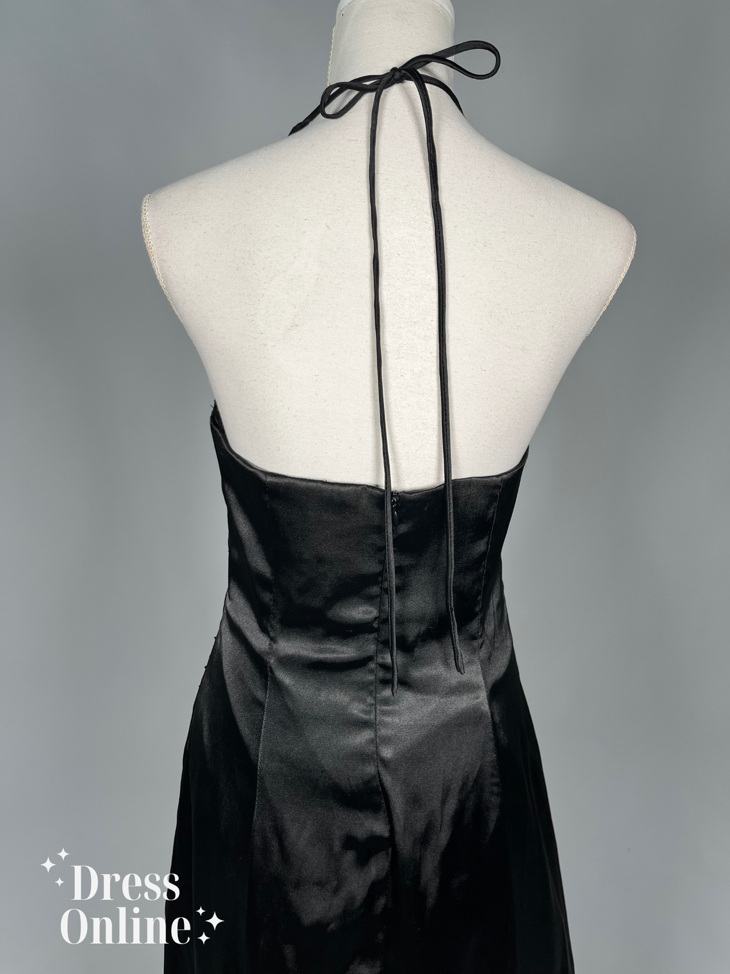 Chique Zwart Halter Galajurk met Geborduurd Lijfje - Maat XS - 403