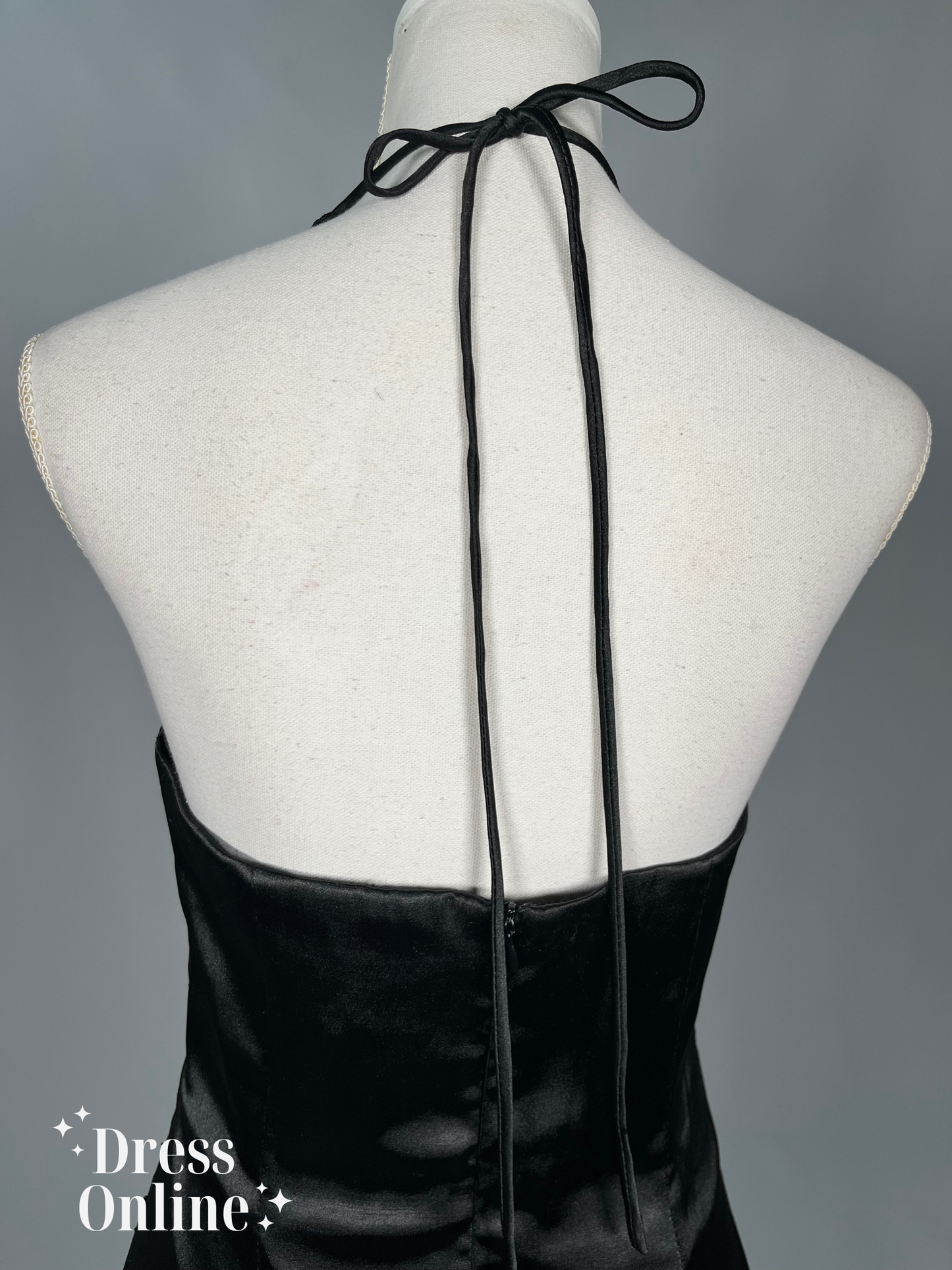 Chique Zwart Halter Galajurk met Geborduurd Lijfje - Maat XS - 403