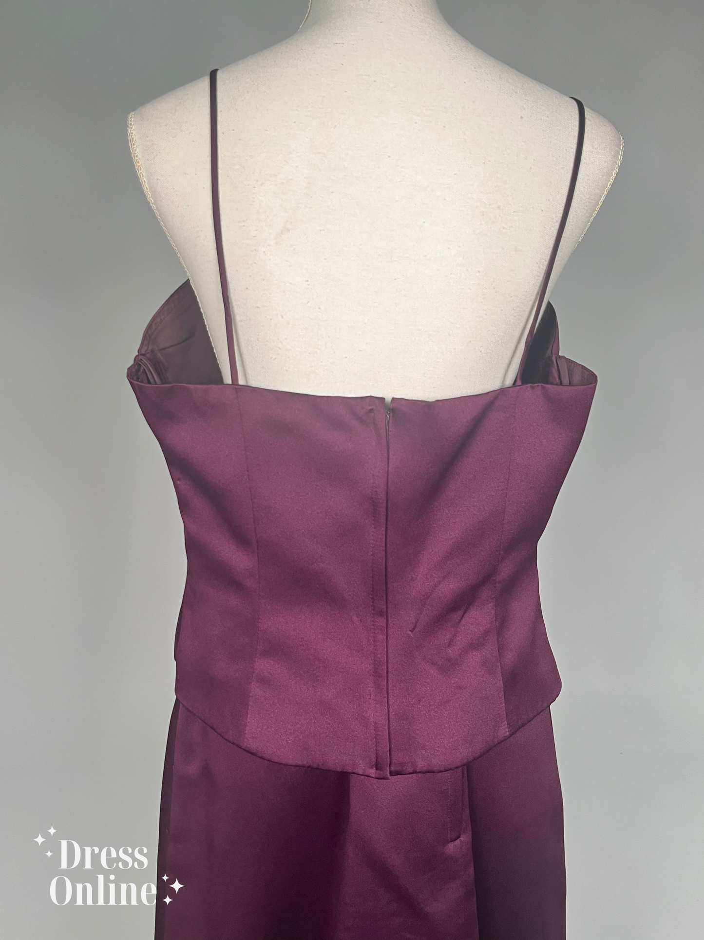 Paarse Galajurk met Delicate Bloemenversiering Maat L/XL - 244