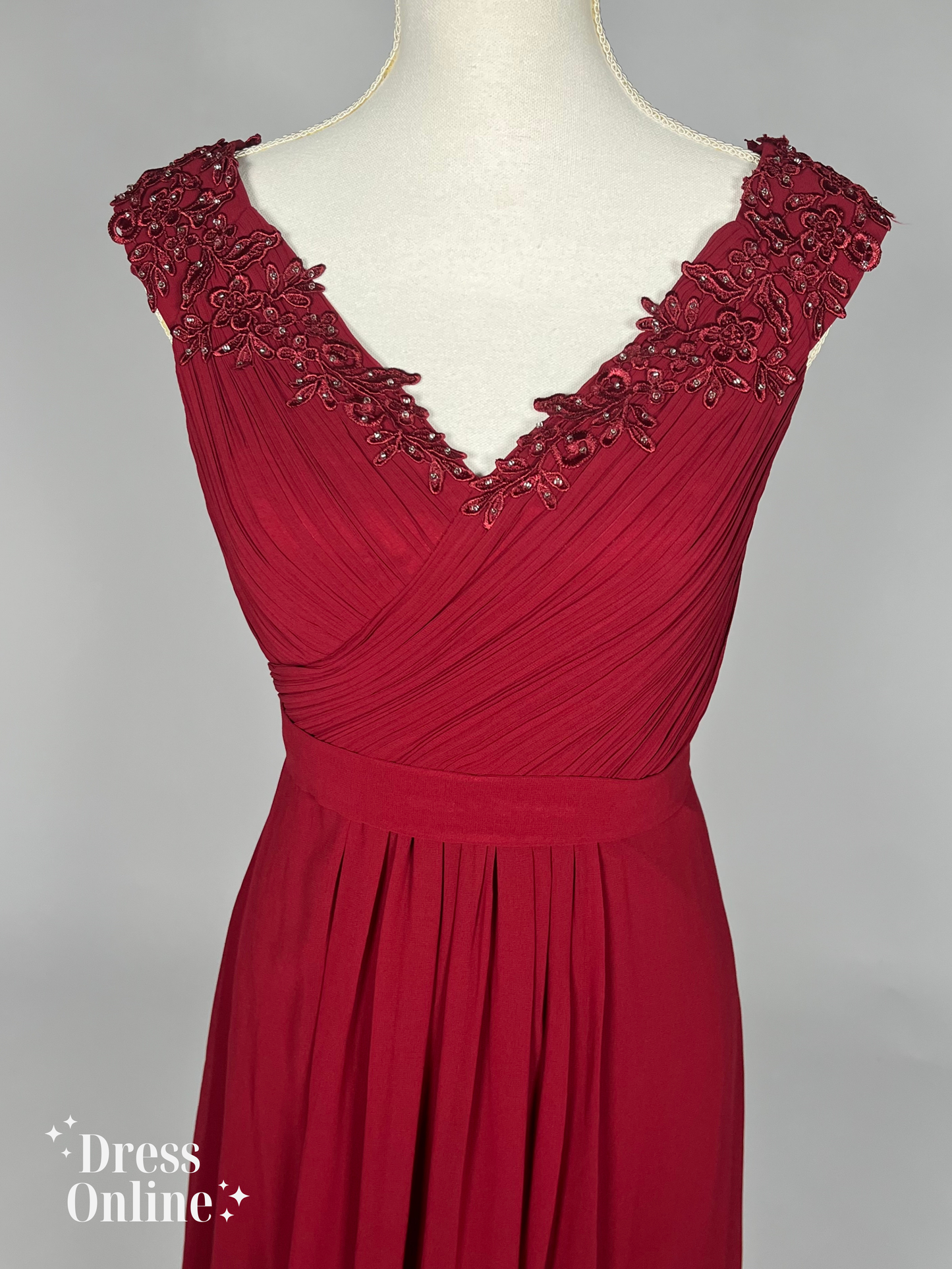 Donkerrode Galajurk met Elegante V-hals en Bloemenkant Maat M - 221