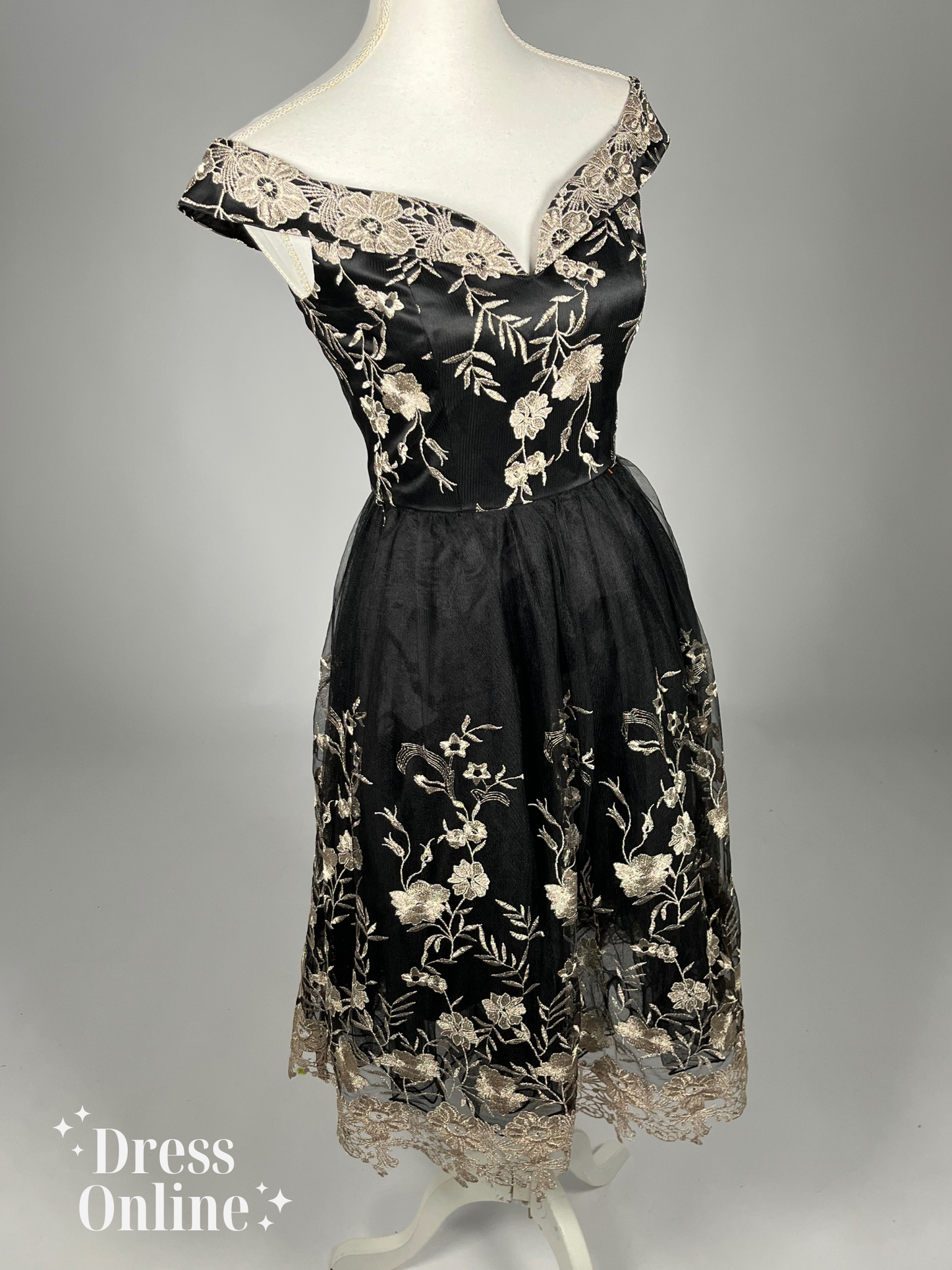 Elegante Zwart-gouden Cocktailjurk met Geborduurde Bloemen - Maat M - 360