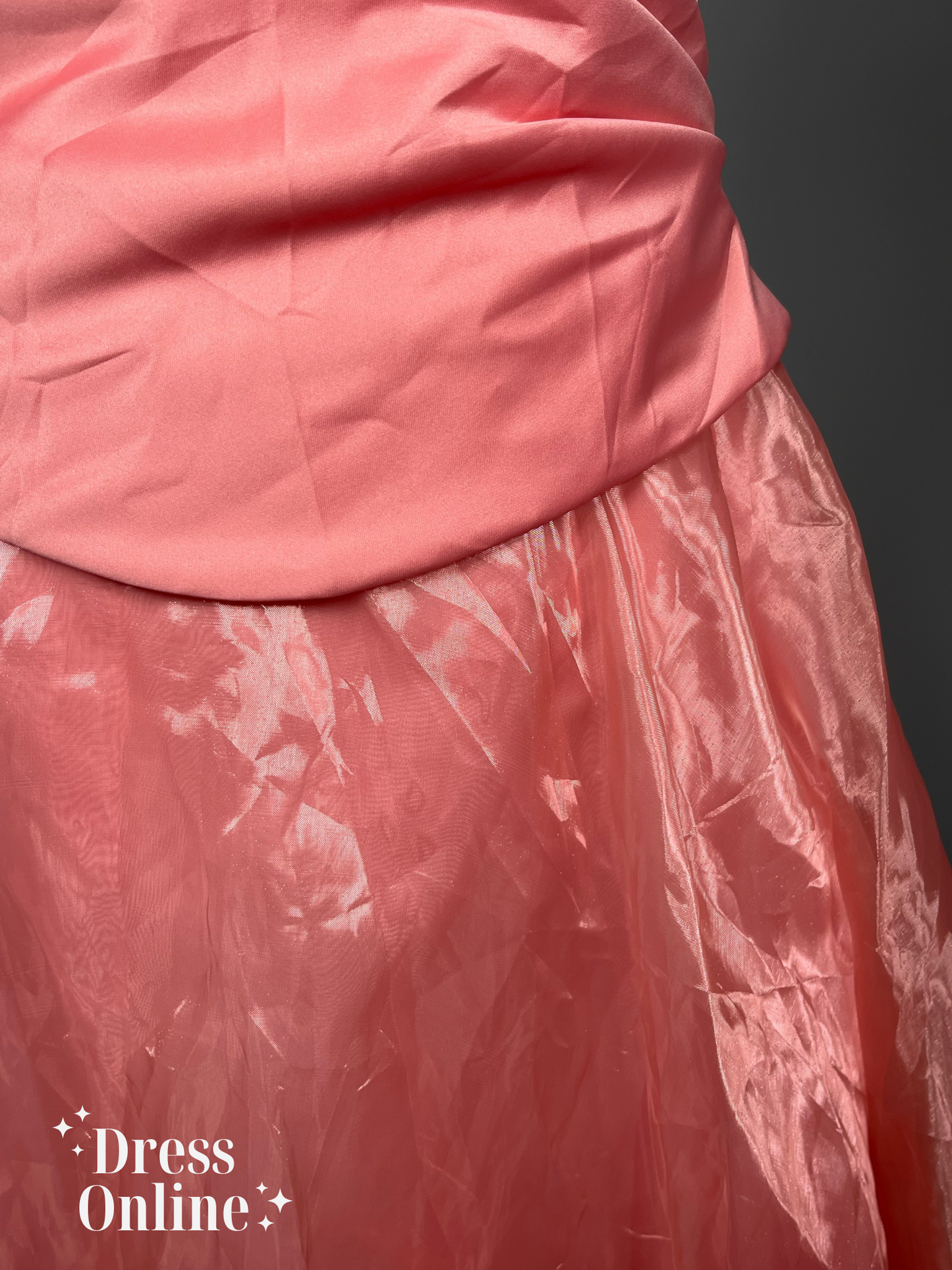 Elegante Lichroze Galajurk met Kraaltjesversiering - Maat M - 409