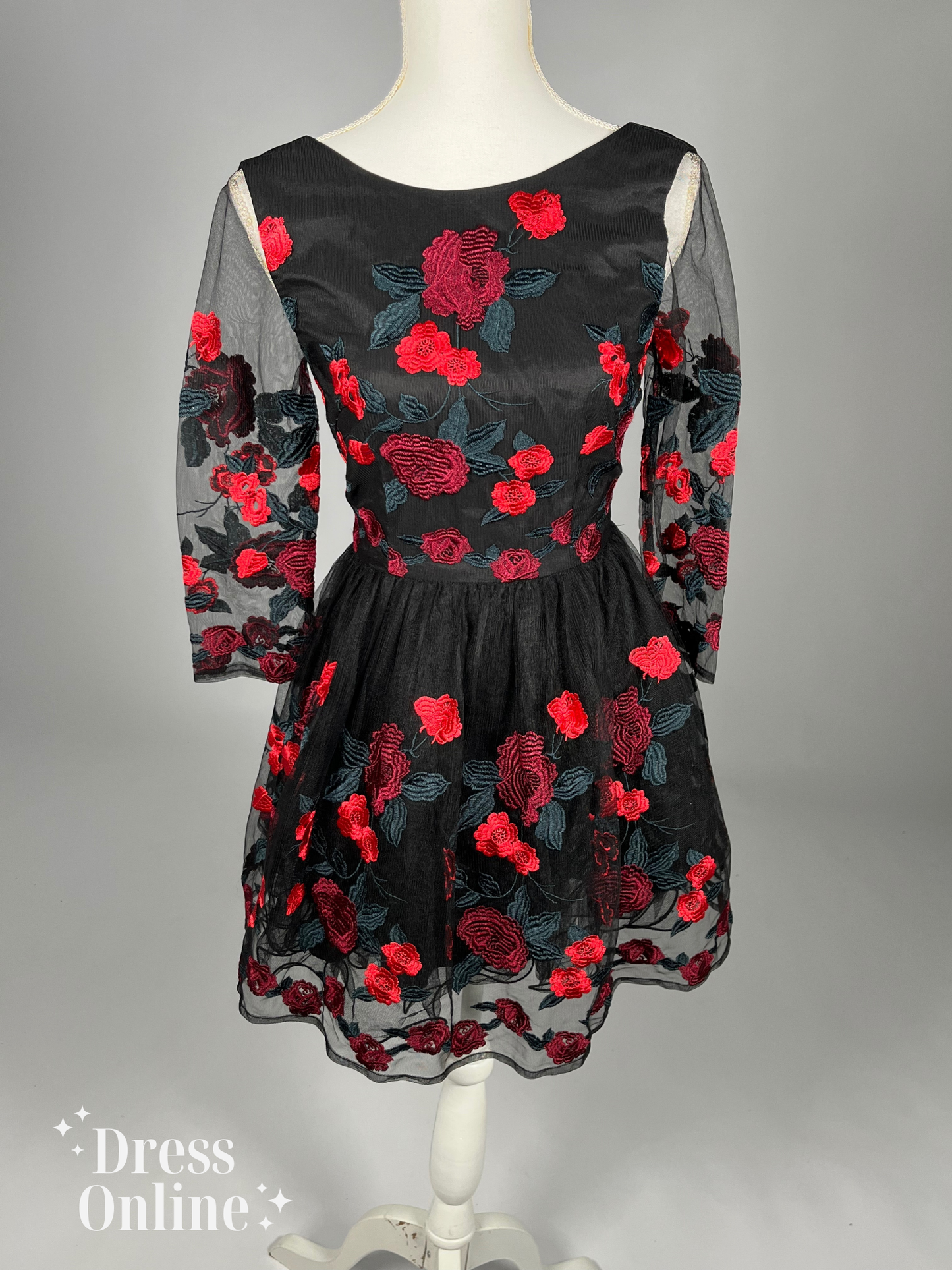Stijlvolle Zwarte Jurk met Rode Geborduurde Rozen - Maat S - 416
