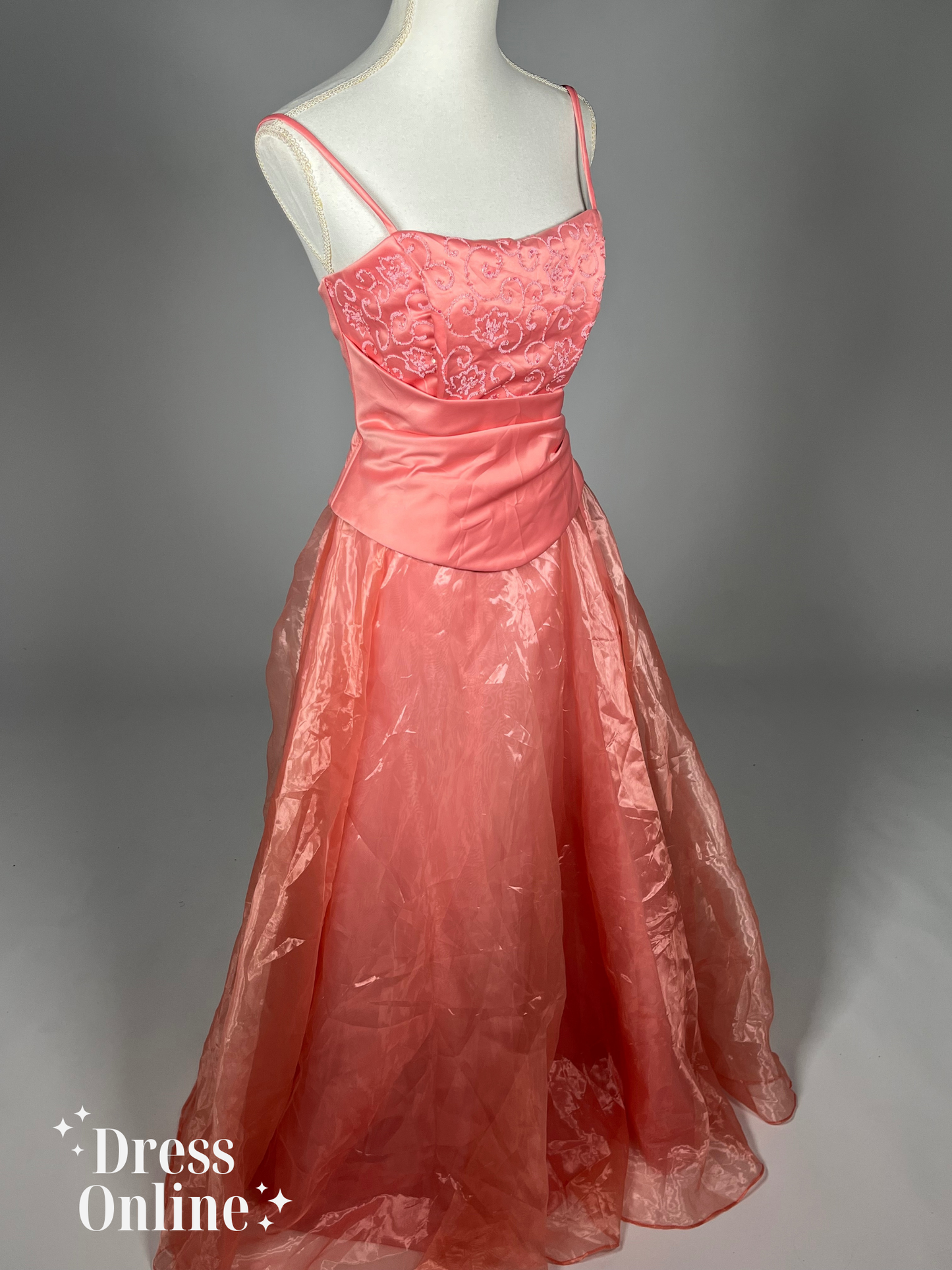 Elegante Lichroze Galajurk met Kraaltjesversiering - Maat M - 409