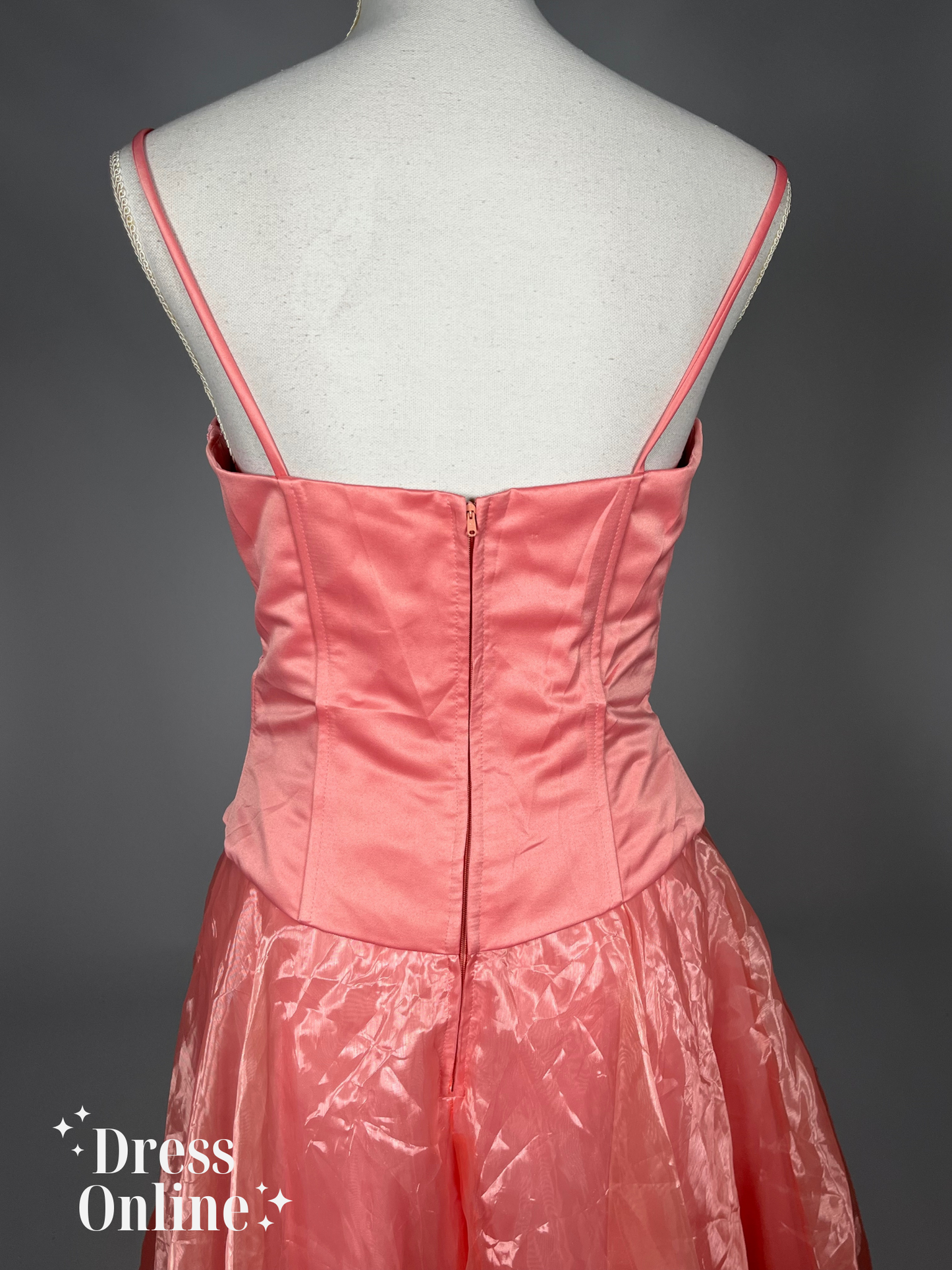 Elegante Lichroze Galajurk met Kraaltjesversiering - Maat M - 409