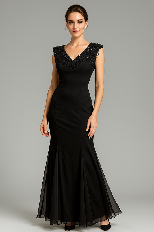 Chique Zwarte Avondjurk met Kraaldetails - Maat M - 405