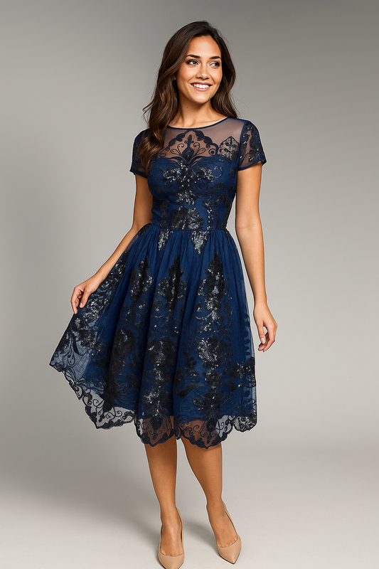 Chi Chi London Donkerblauwe Midi-jurk met Pailletten en Tule - Maat M - 414