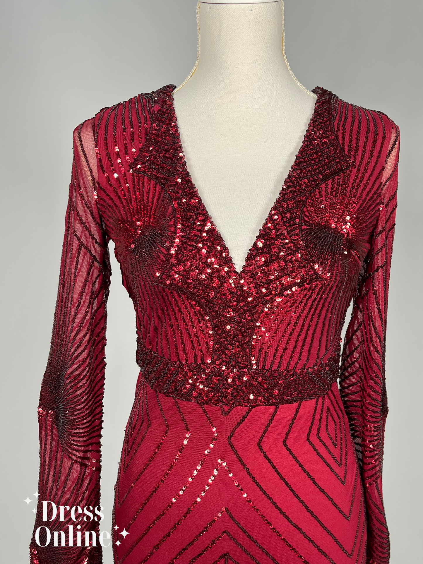 Elegante Donkerrode Avondjurk met Gedetailleerde Pailletten en Lange Mouwen - Maat S - 380