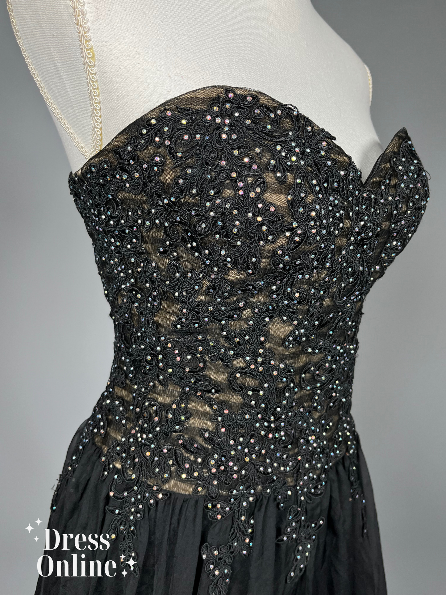 Glamoureuze Zwarte Galajurk met Sprankelende Versieringen - Maat S - 400