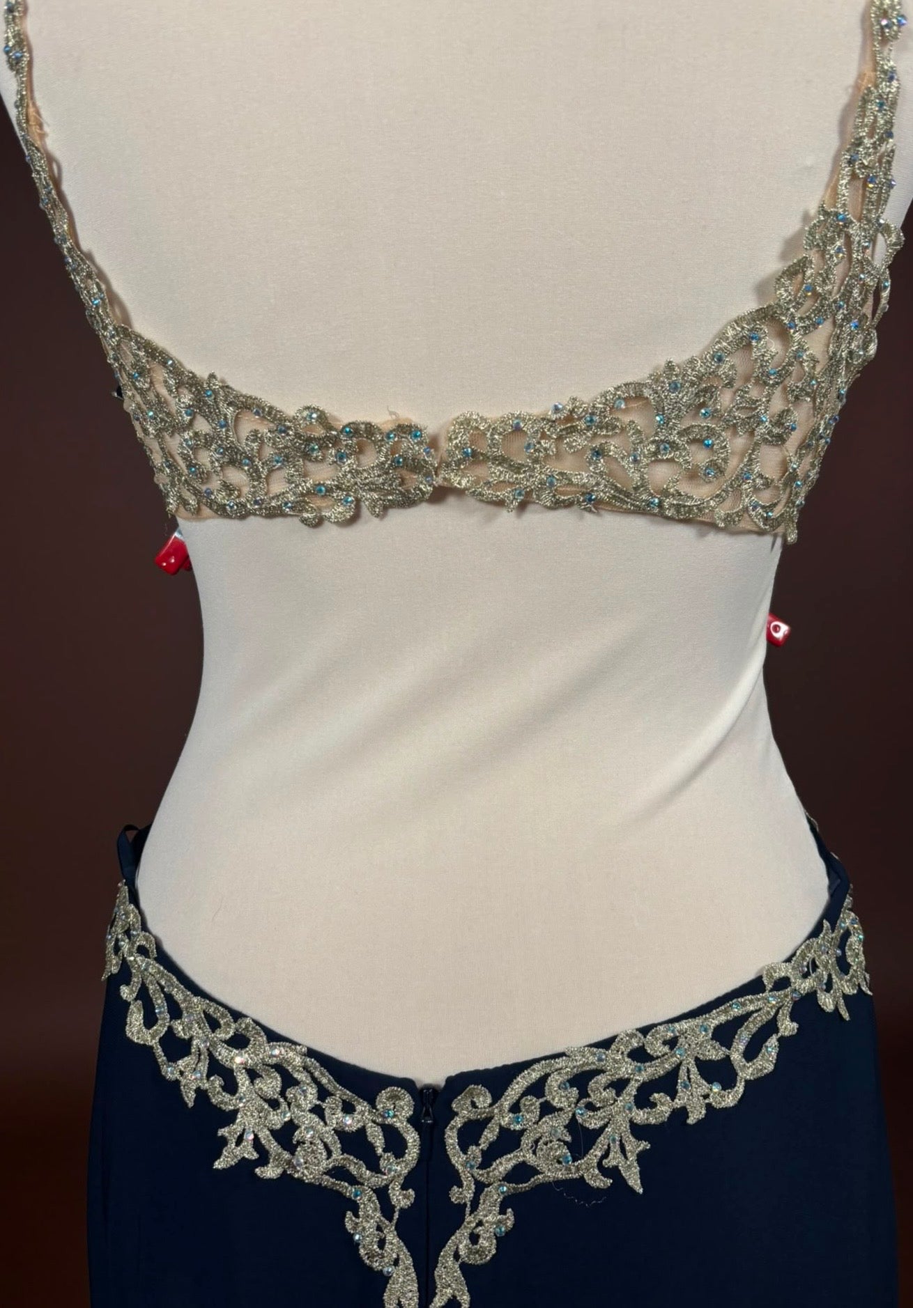 012 Marineblauwe Galajurk met Gouden Kant en Split – Jump Apparel