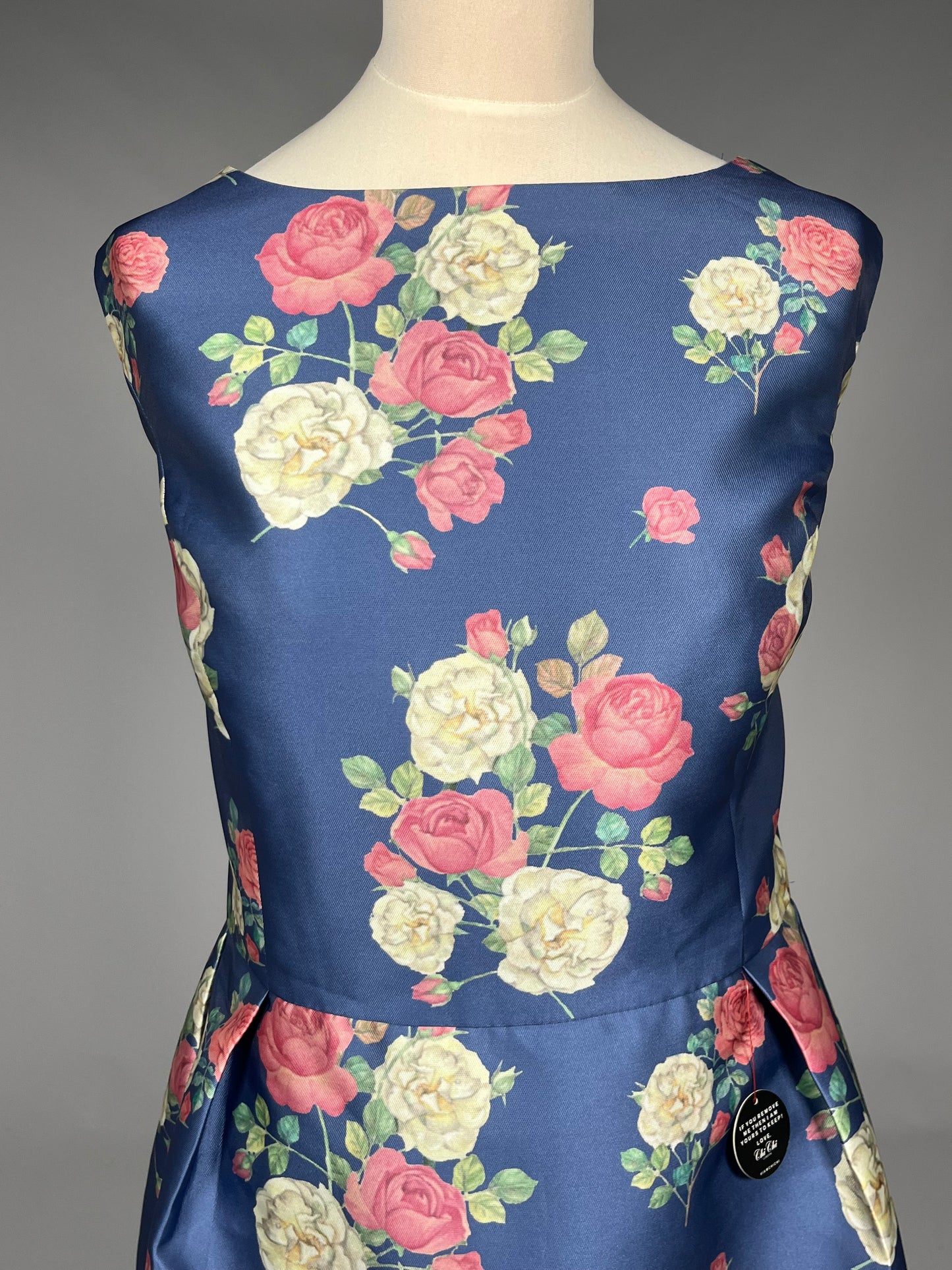 Elegante Donkerblauwe Bloemenjurk met Rozendessin - Maat 52 - 267