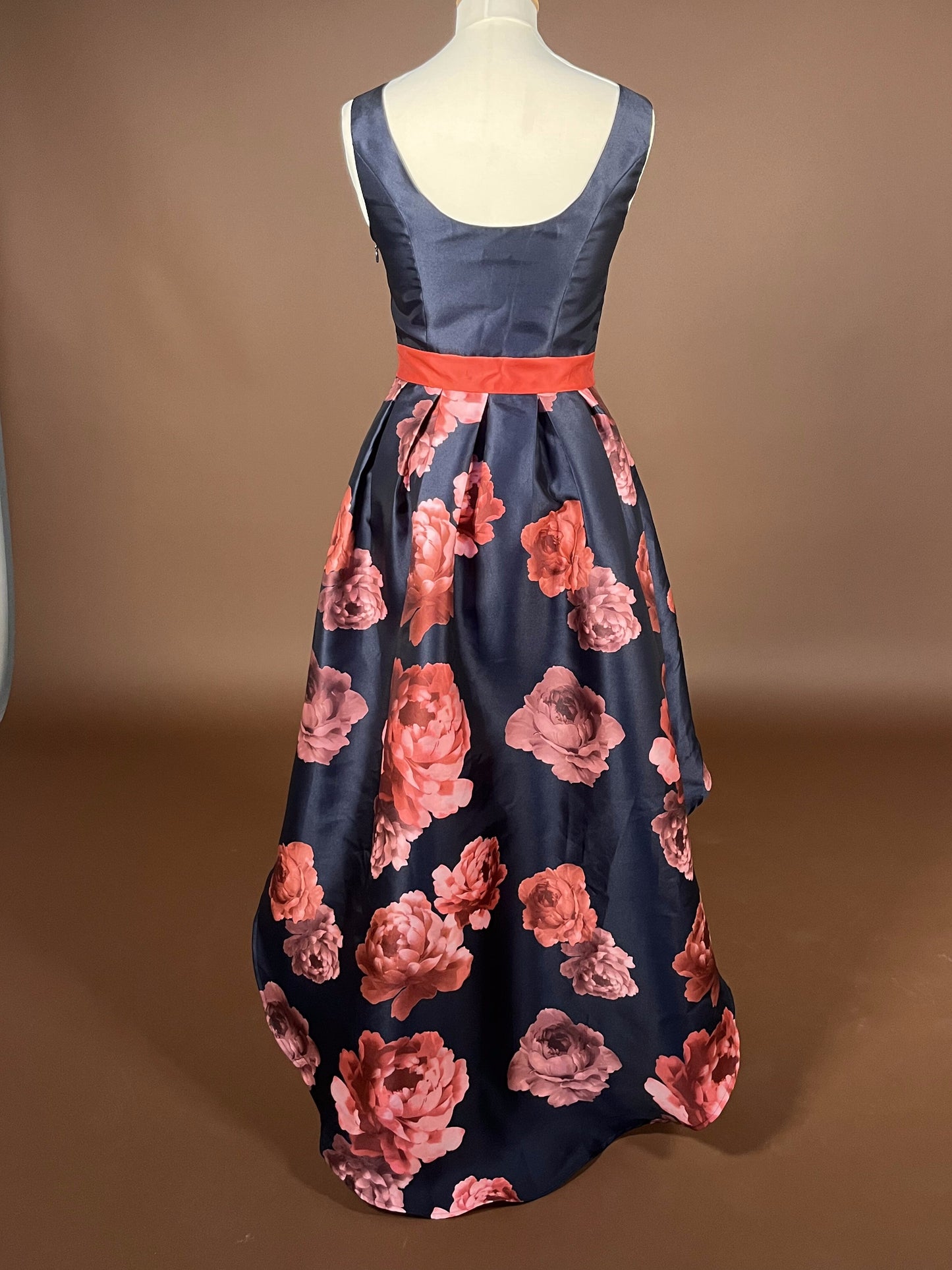 024 Marineblauwe Bloemenprint Cocktailjurk – Chi Chi London