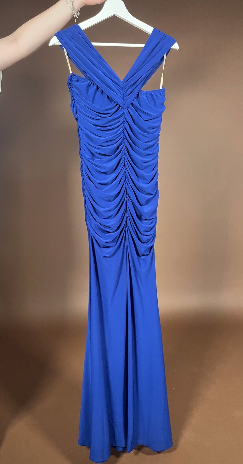 035 Kobaltblauwe Glamour Jurk met Steentjes – Ricotonic Collection
