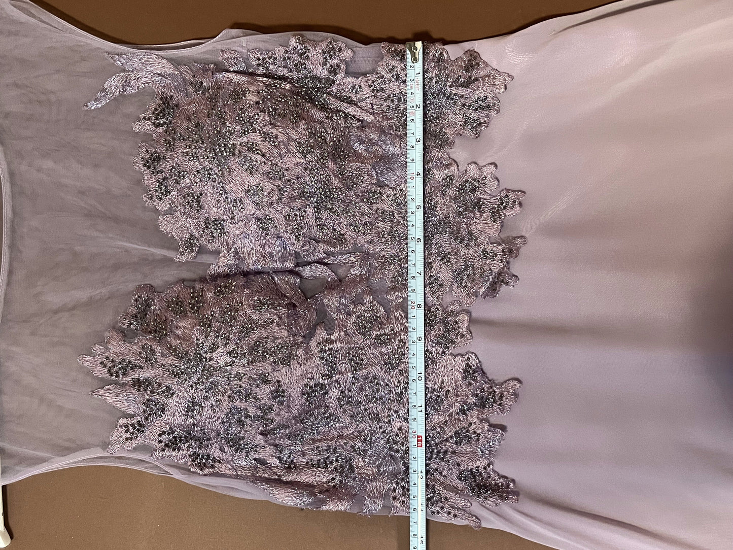 013 Lila Kanten Avondjurk met Open Rug – Lautinel