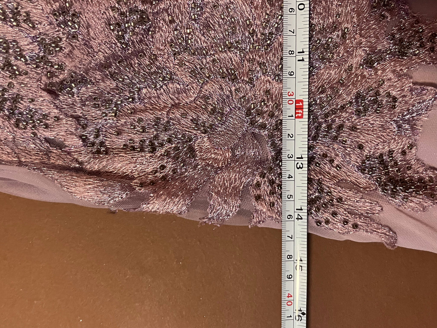 013 Lila Kanten Avondjurk met Open Rug – Lautinel