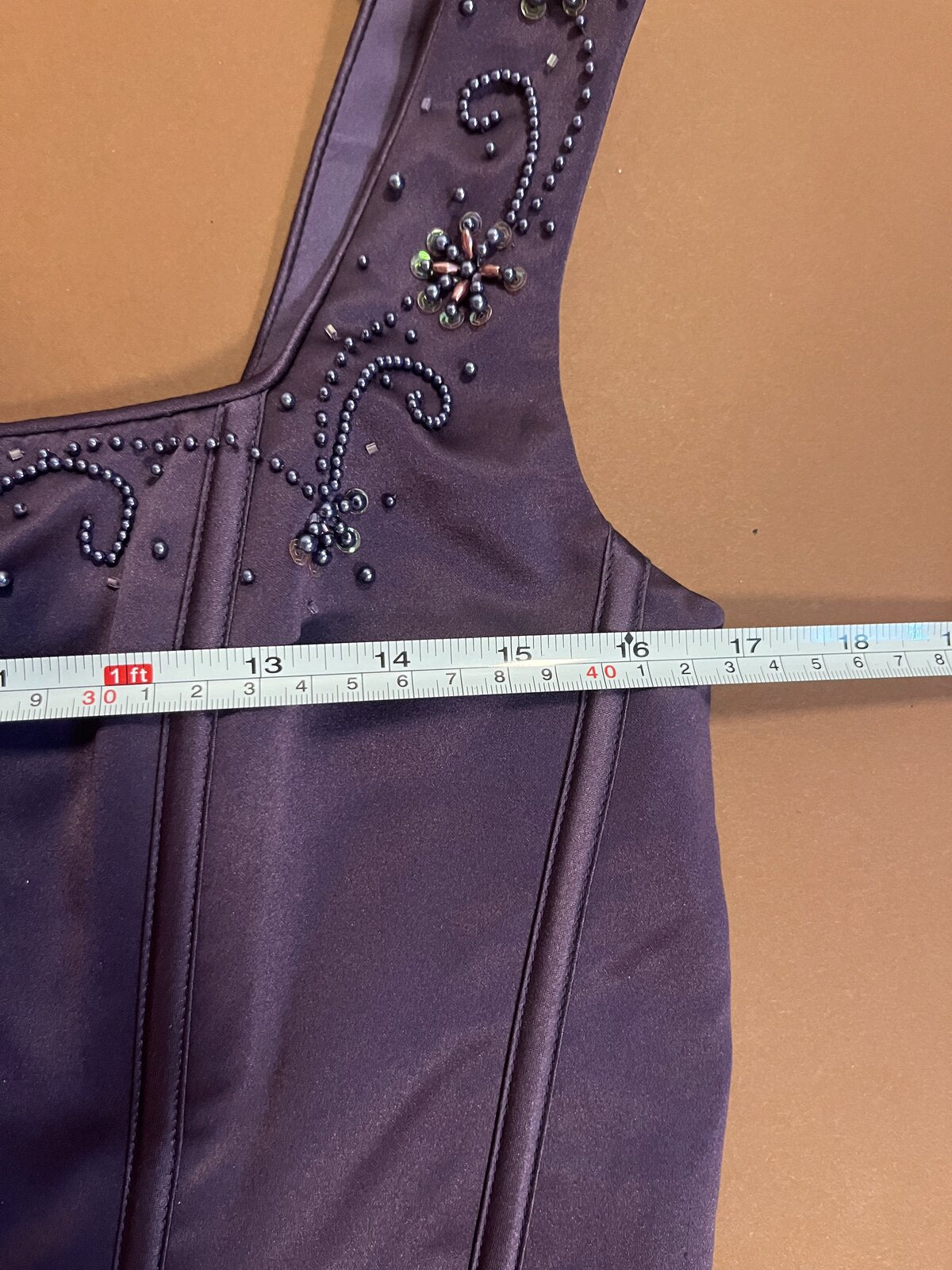 010 Paarse Gala-set met Korset Top en Satijnen Rok