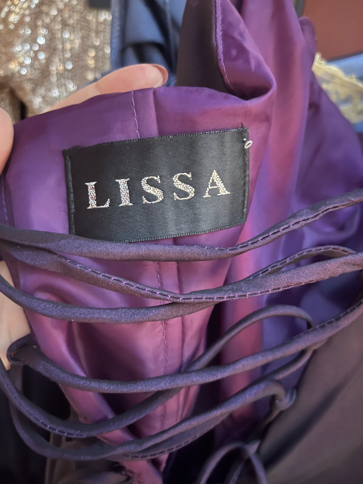 028 Statement Paarse Avondjurk met Pailletten – Lissa