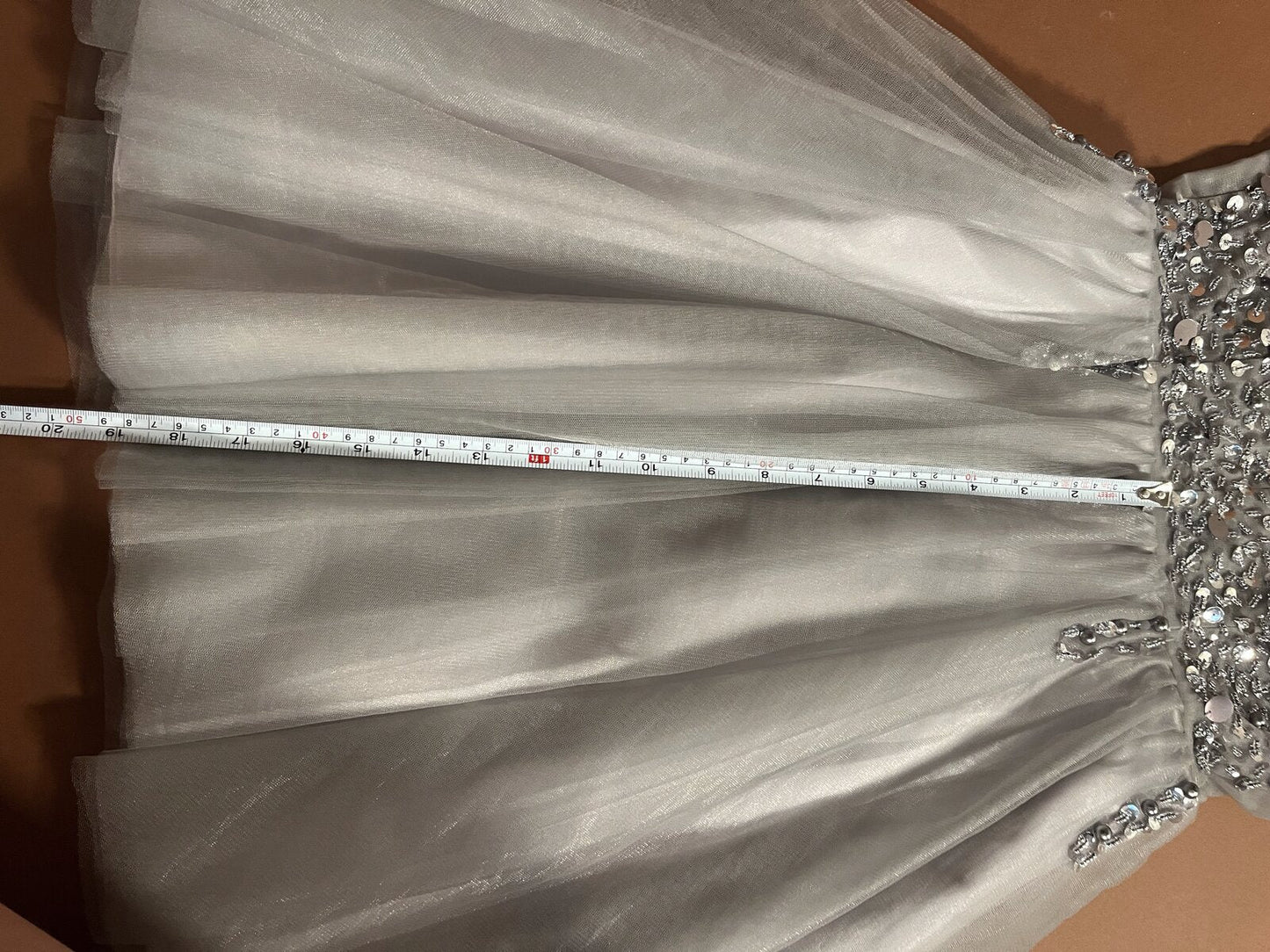 054 Fonkelende Zilvergrijze Mini Jurk met Pailletten – eDressit