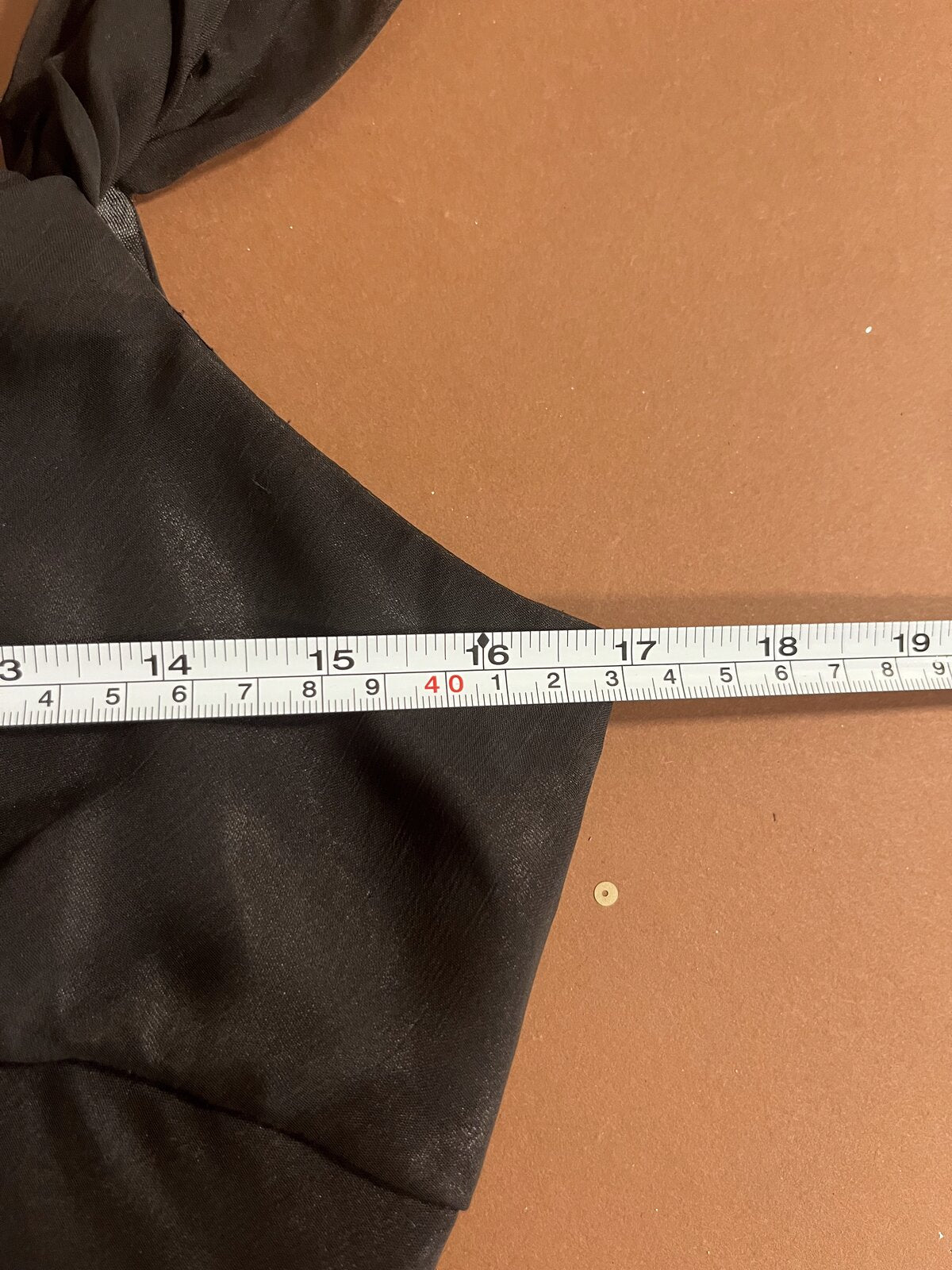 006 Zwarte Satijnen Avondjurk met Drapering – ONLY